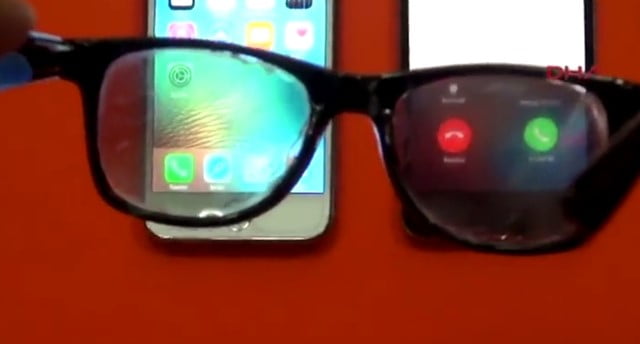 スマホ画面のぞき見防止ディスプレイメガネ仕組み