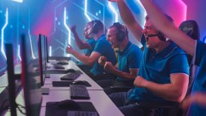 炎上騒動も！eスポーツとは？日本人の有名選手は？